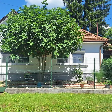La Casita Vendeghaz Holiday home Eger